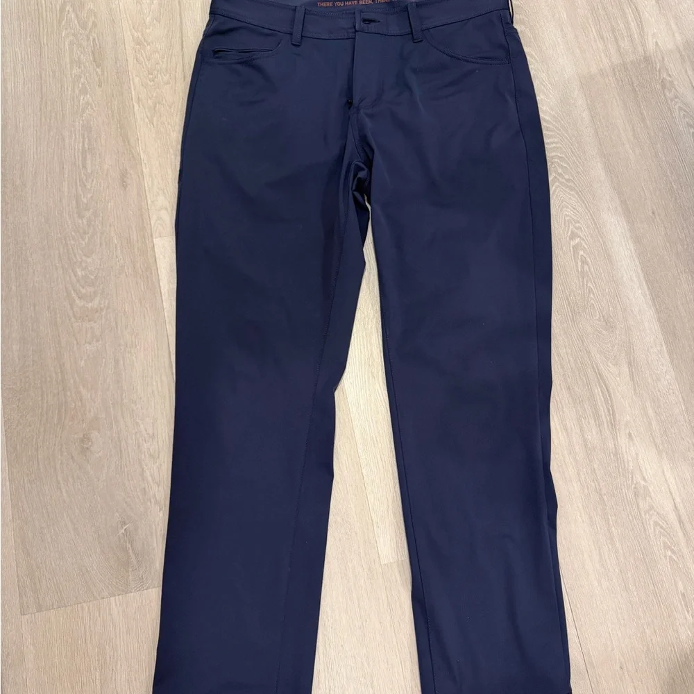 Rhone Like New Men's Navy Performance Pants
